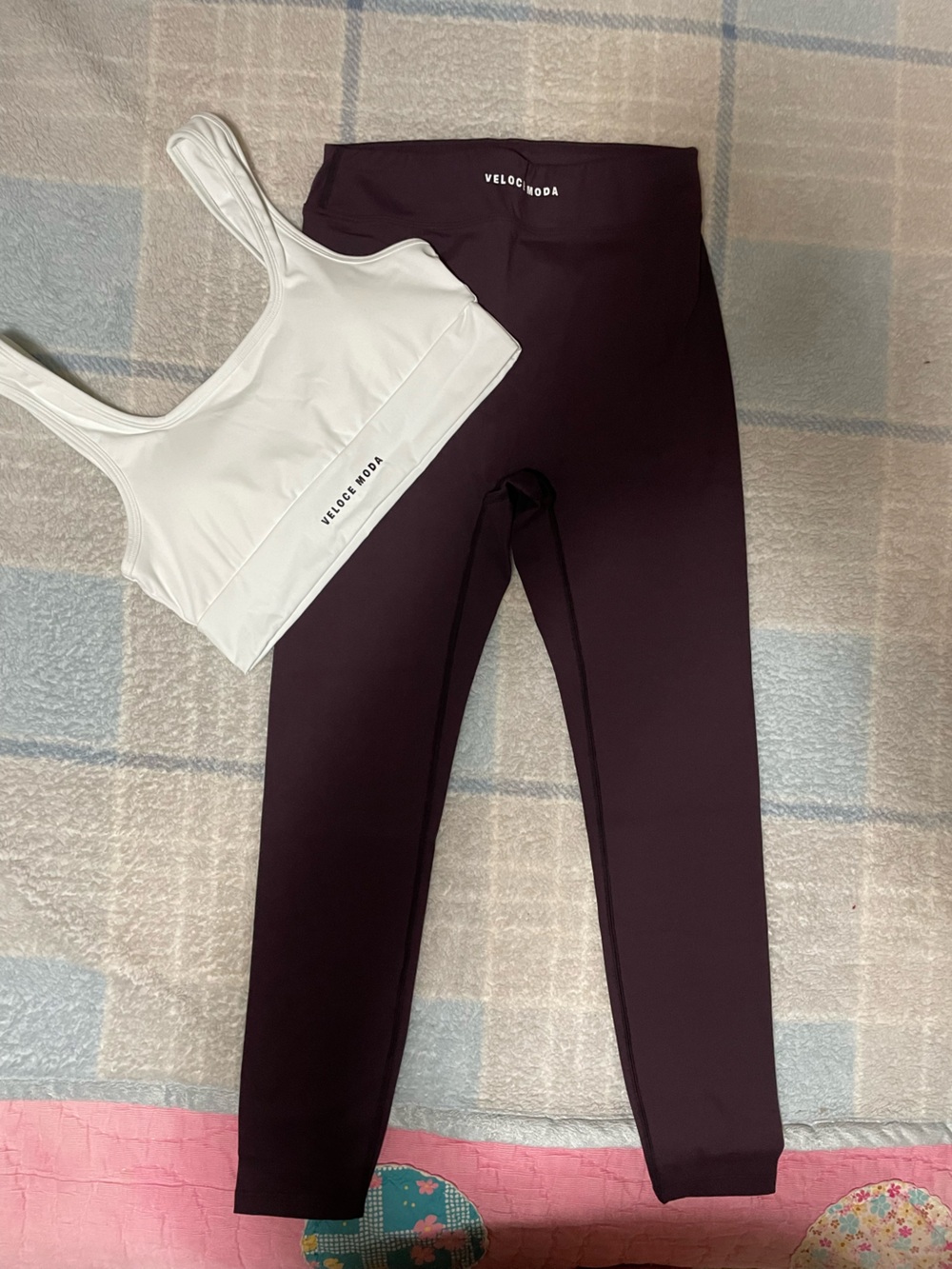 Plum High-Rise Leggings and sports bras NWOT